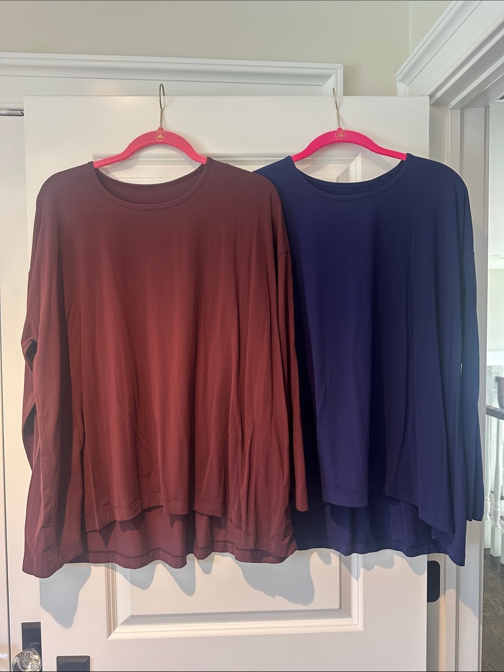 Lululemon Long Sleeve Layered Hem Women's Top - Burgundy and Navy